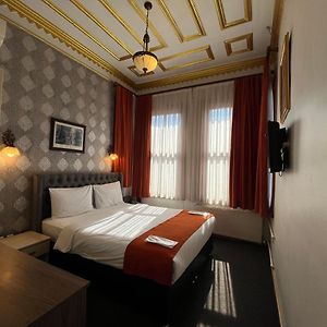 Kamer met een Queen Size Bed